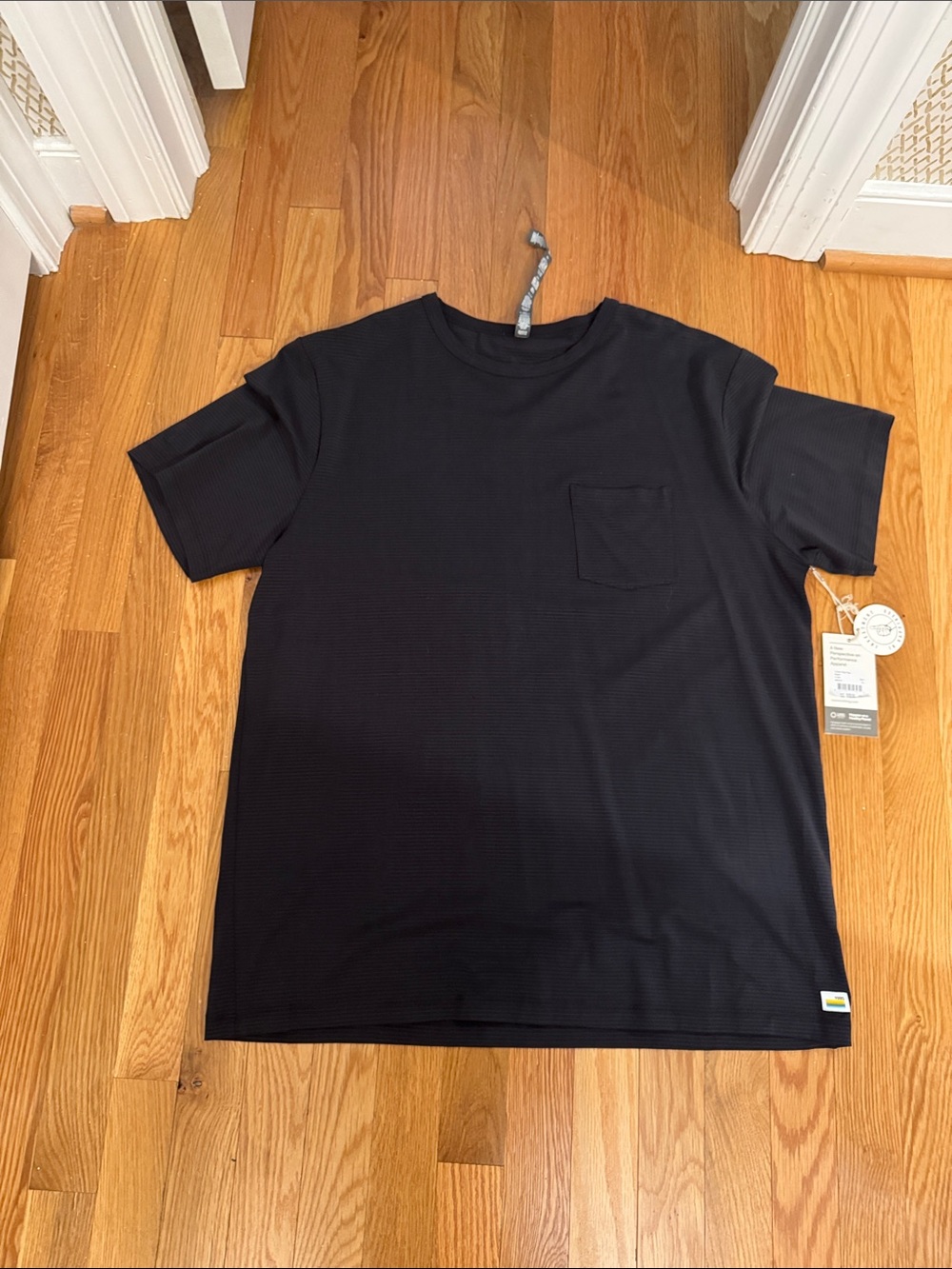 Vuori Black Short-Sleeve Pocket Tee